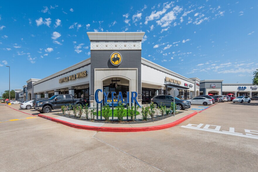 More Photos Of 17445 Spring Cypress Rd, Cypress Unknown For Lease