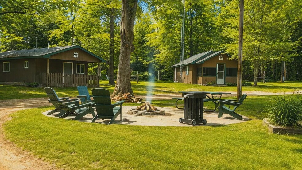 Primary Photo Of 731 S Camp 10 Rd, Mio Hotel For Sale