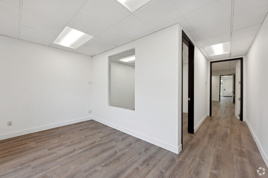 More Photos Of 1510-1512 11th St, Santa Monica Telecom Hotel Data Hosting For Lease