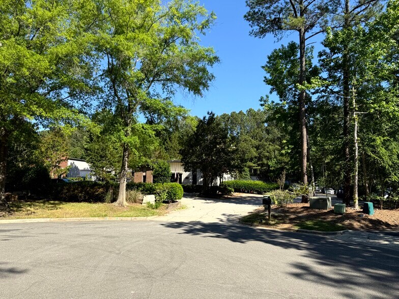 More Photos Of 117 Woodwinds Industrial Ct, Cary Flex For Sale
