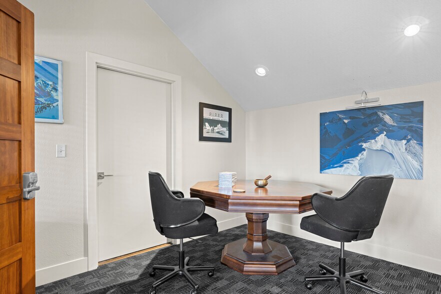 More Photos Of 625 Hwy 50, Zephyr Cove Office For Sale