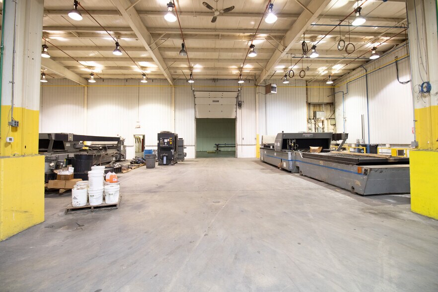More Photos Of 946 S State Road 32, Union City Manufacturing For Lease