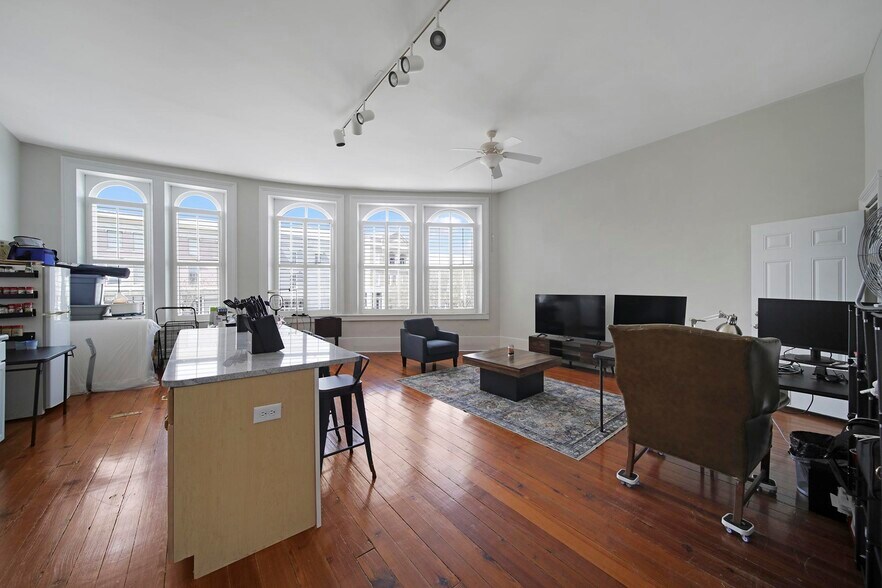 More Photos Of 117 Main St, Chester Office For Sale