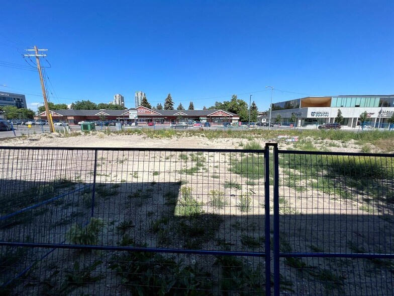 More Photos Of 1903-1907 31 St SW, Calgary Land For Sale
