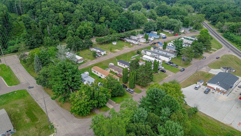 Primary Photo Of 3323 Seymour Rd, Eau Claire Manufactured Housing Mobile Home Park For Sale