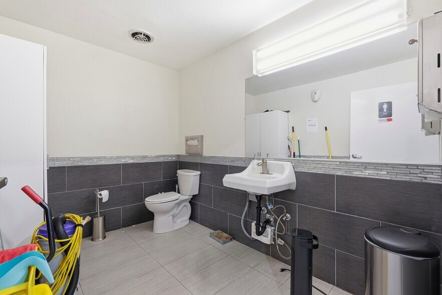 More Photos Of 893-909 Boggs Ter, Fremont Warehouse For Sale