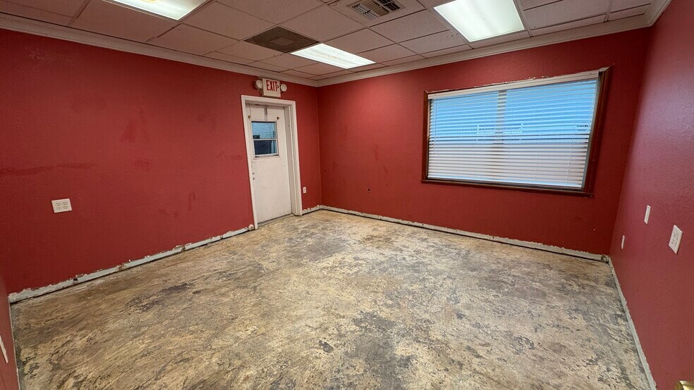More Photos Of 7906 Leo Kidd Ave, Port Richey Warehouse For Sale