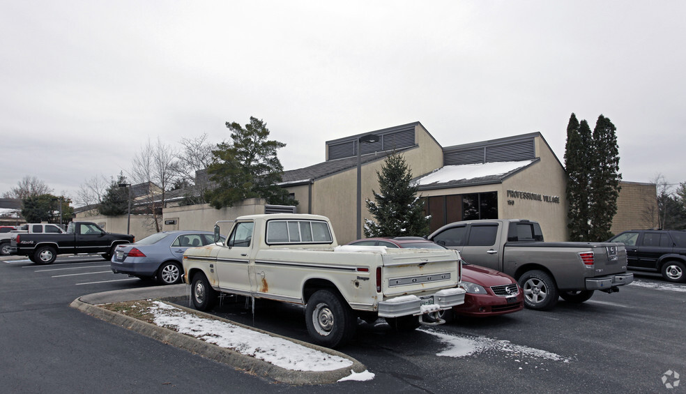 Primary Photo Of 150 E Division Rd, Oak Ridge Medical For Sale