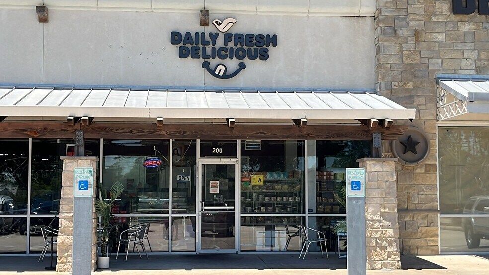 More Photos Of 7260 Highway 6, Missouri City Freestanding For Sale