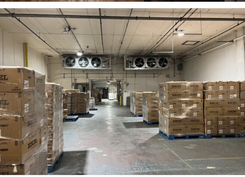 More Photos Of 219-231 S Emmber Ln, Milwaukee Food Processing For Sale