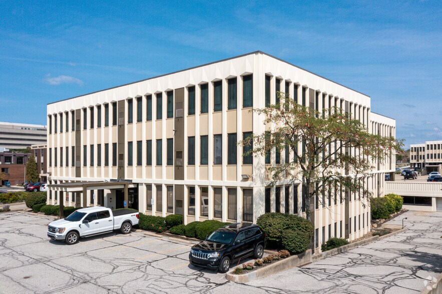 Primary Photo Of 3681 S Green Rd, Beachwood Office For Lease