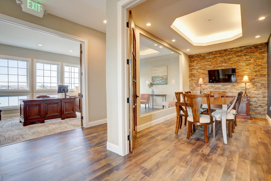 More Photos Of 15530 E Broncos Pky, Centennial Office For Lease