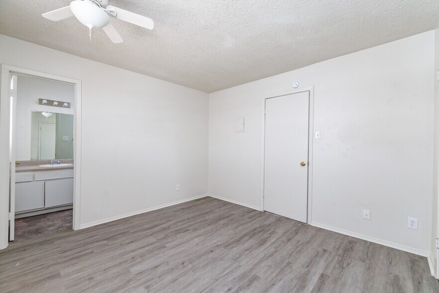 More Photos Of 12 E 29th St, San Angelo Apartments For Sale
