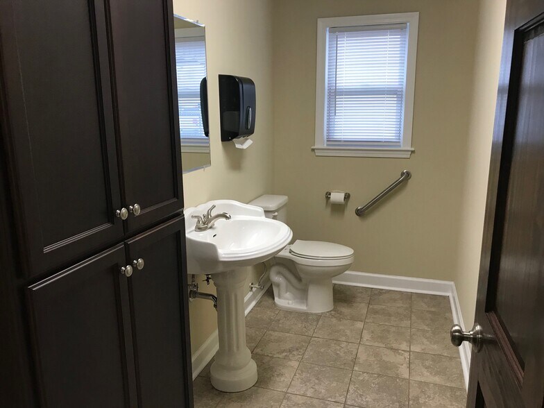 More Photos Of 1598 Columbia Hwy N, Aiken Medical For Lease