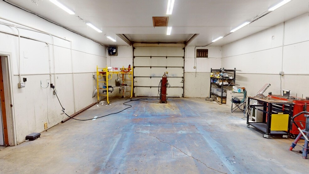 More Photos Of 1201-1203 6th St S, Hopkins Industrial For Sale
