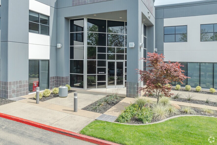 More Photos Of 785 Orchard Dr, Folsom Office For Lease