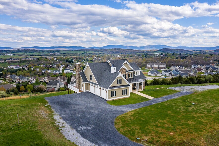 More Photos Of 243 Barrenridge rd, Staunton Specialty For Sale