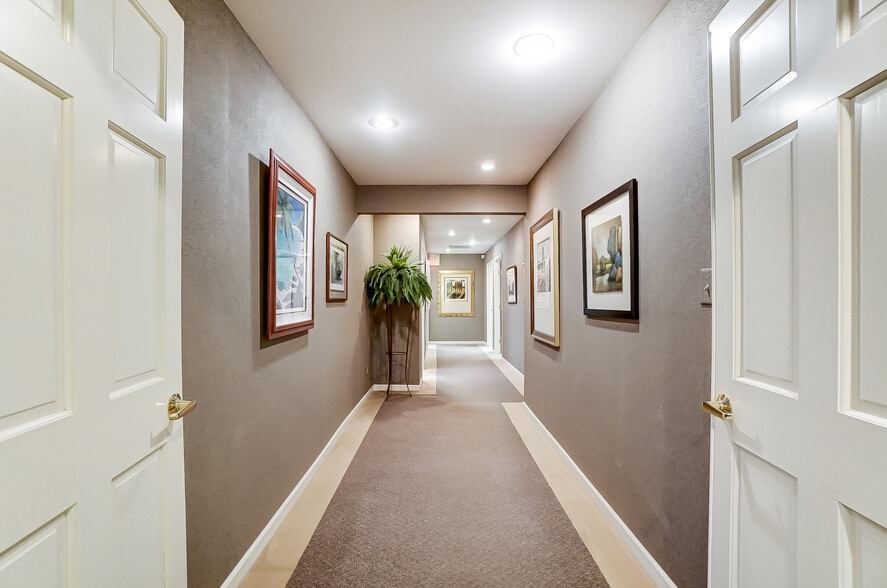More Photos Of 1354 N Monroe Dr, Xenia Medical For Lease