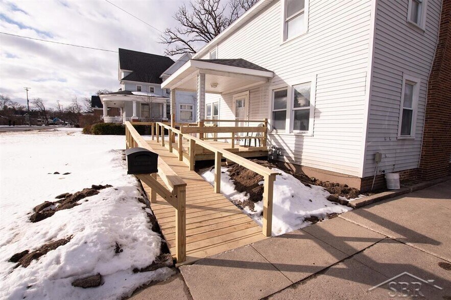 More Photos Of , Saginaw Healthcare For Sale
