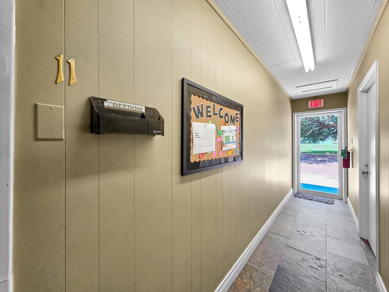 More Photos Of 617 Main St, Liberty Storefront Retail Office For Sale