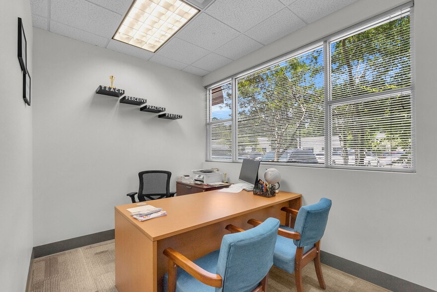 More Photos Of 6707 Sterling Ridge Dr, The Woodlands Medical For Lease