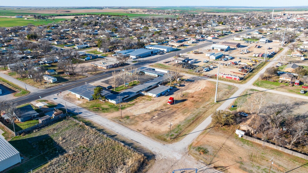 More Photos Of 1100 Main St, Knox City Hotel For Sale