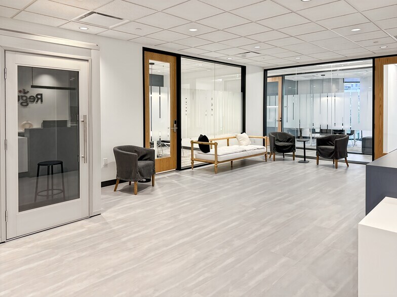 More Photos Of 1895 Tyler St, Hollywood Coworking Space
