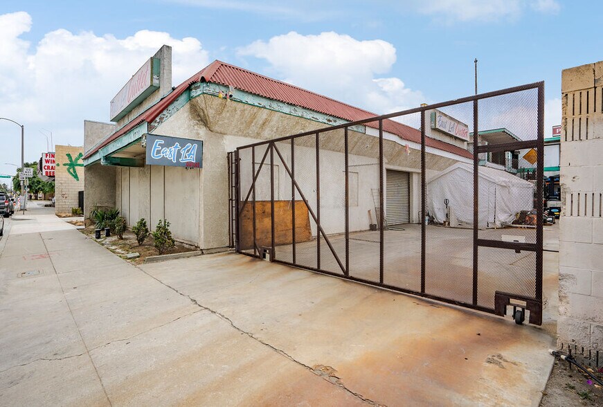 Primary Photo Of ,  Unknown For Sale