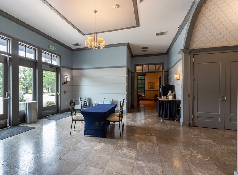 More Photos Of 3920 Gulf Fwy, Dickinson Lodge Meeting Hall For Sale
