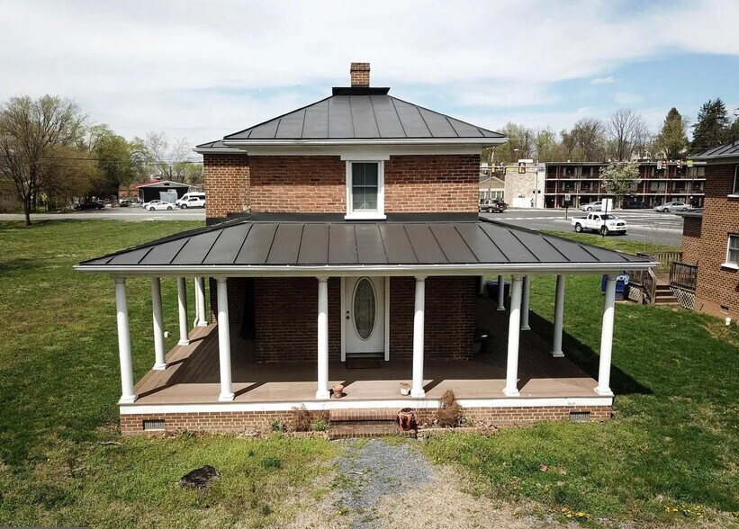 More Photos Of , Front Royal Office For Sale