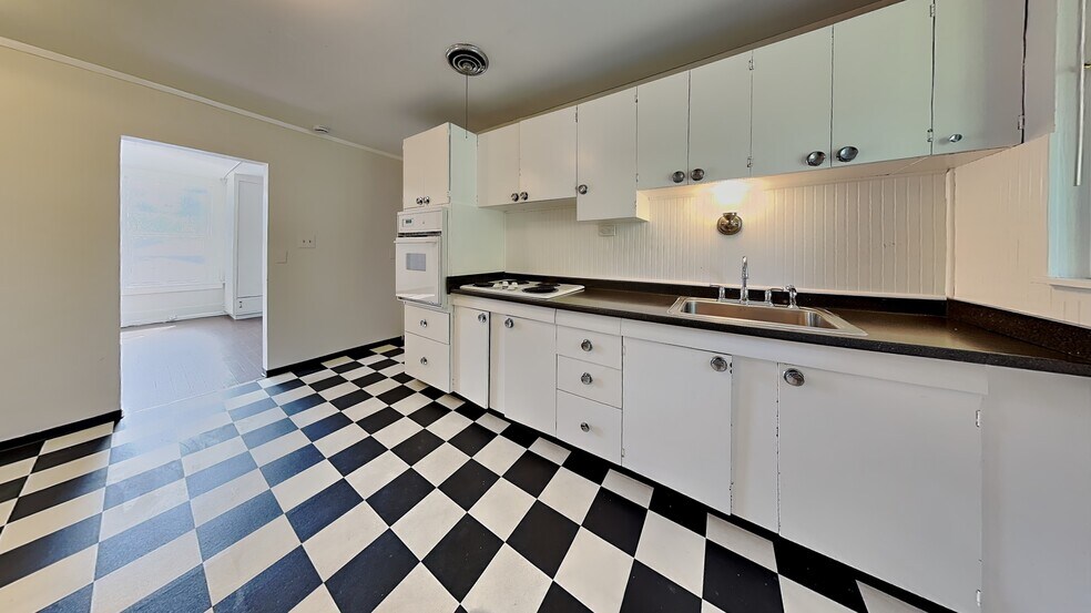 More Photos Of 4700 SW Othello St, Seattle Apartments For Sale