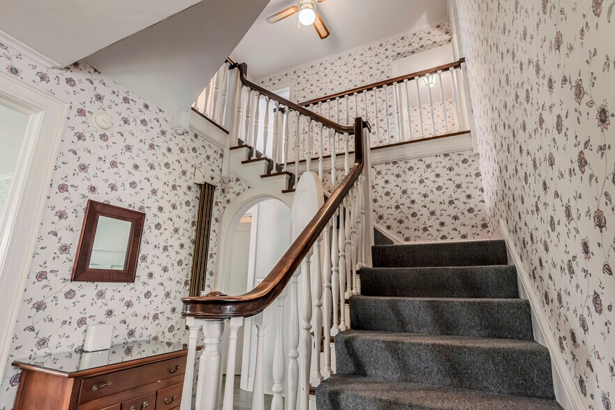 More Photos Of 2810 Genesee St, Utica Office For Sale