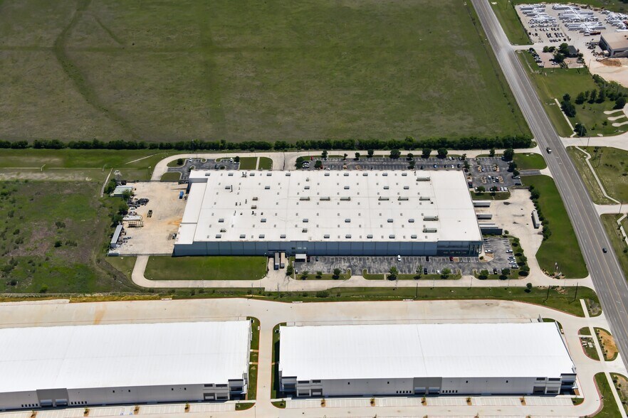 More Photos Of 1611 Clovis Barker Rd, San Marcos Manufacturing For Lease