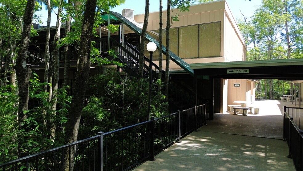 More Photos Of 2301 Park Ave, Orange Park Medical For Lease