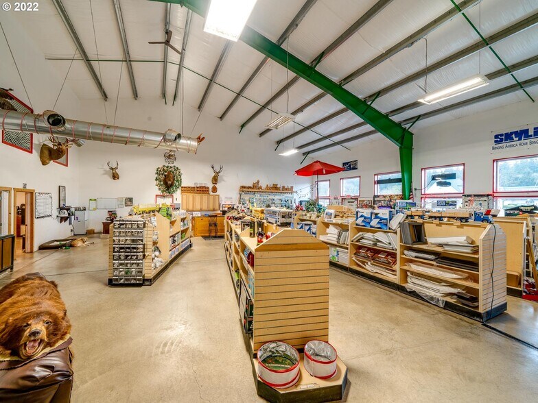 More Photos Of 4190 Highway 101 N, Tillamook Warehouse For Sale
