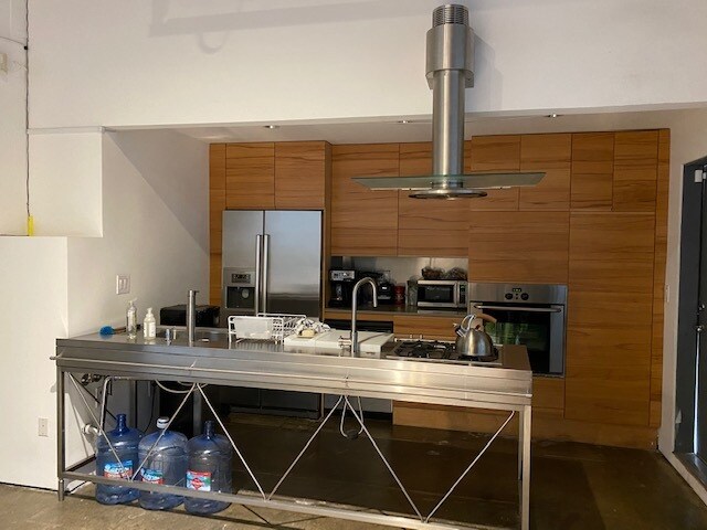 More Photos Of 612-624 Hampton Dr, Venice Loft Creative Space For Lease