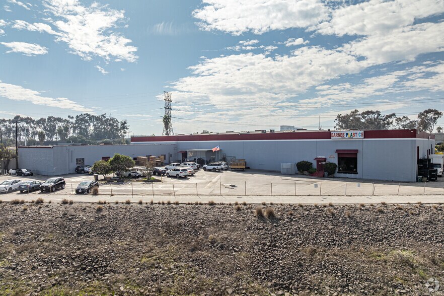 More Photos Of 18903 Anelo Ave, Carson Warehouse For Lease