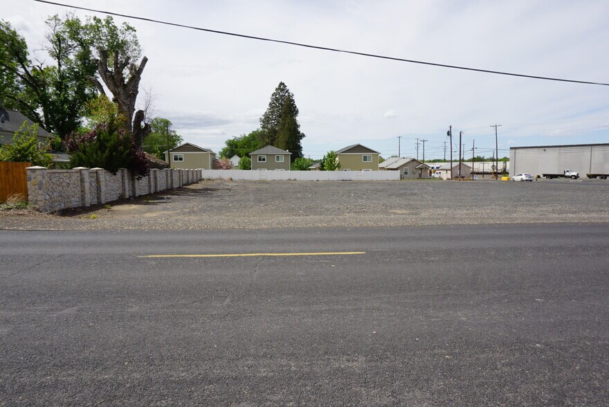 More Photos Of 725 Park ave, Prosser Land For Sale