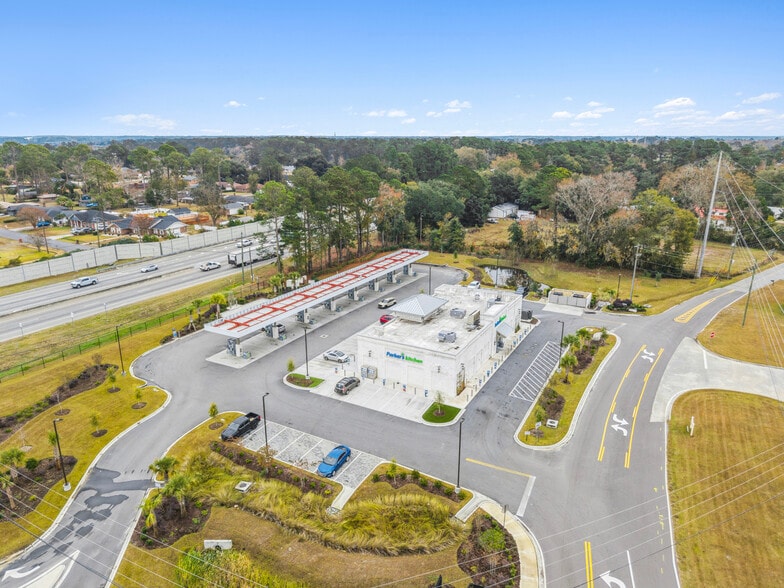 More Photos Of 1750 Grove Point Rd, Savannah Service Station For Sale