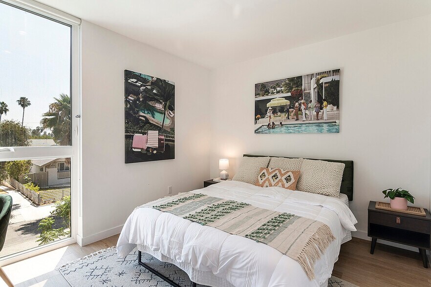 More Photos Of 811 N Harvard Blvd, Los Angeles Multifamily For Sale