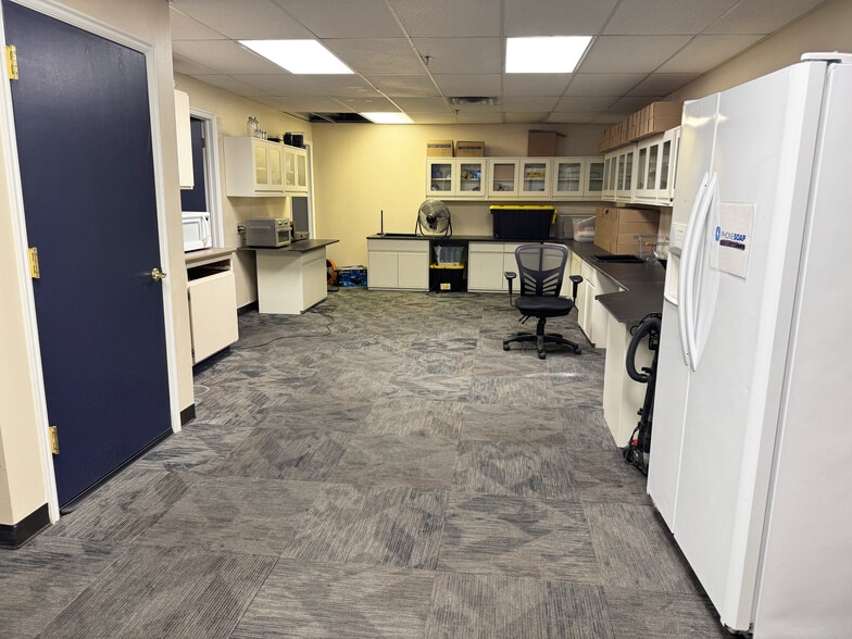 More Photos Of 1825 S East Bay Blvd, Provo Manufacturing For Lease