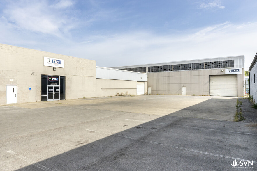 More Photos Of 1101-1115 Delaware Ave, Lexington Warehouse For Lease
