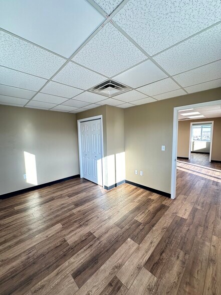 More Photos Of 5920 W Yellowstone Hwy, Casper Warehouse For Lease