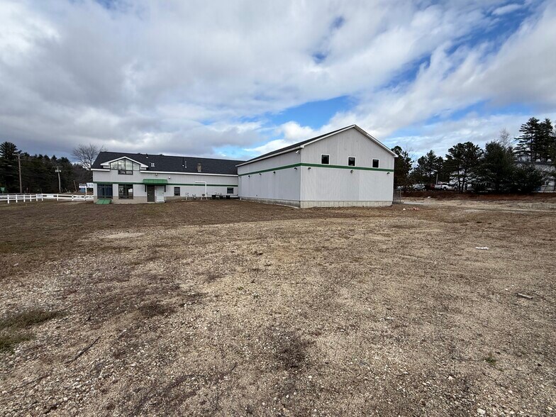 More Photos Of 149 Sheep Davis Rd, Pembroke Storefront For Lease