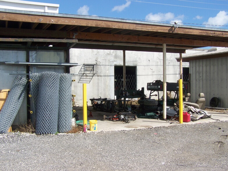 More Photos Of 10460 SW 187th Ter, Miami Warehouse For Sale