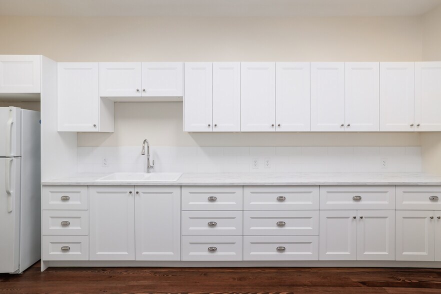 More Photos Of 602 W 13th St, Austin Office For Lease