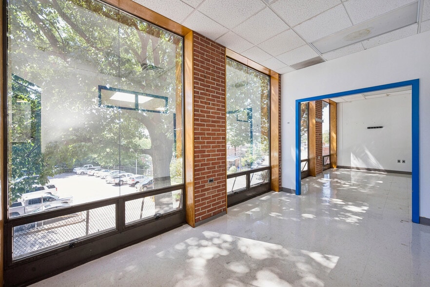 More Photos Of 3300 Henry Ave, Philadelphia Unknown For Lease