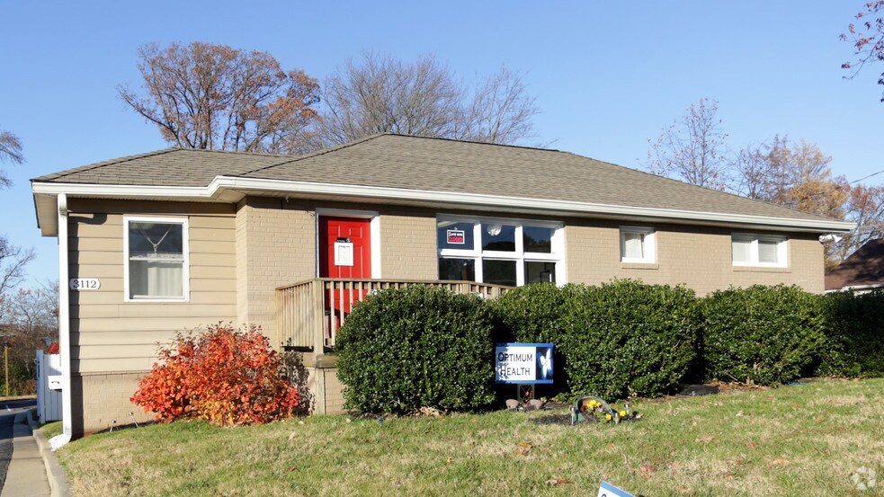 More Photos Of 3112 N Parham Rd, Richmond Medical For Lease