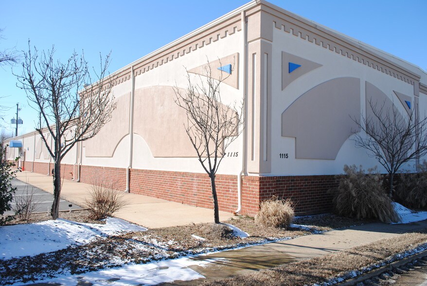 More Photos Of 1115 Garrisonville Rd, Stafford Office For Lease