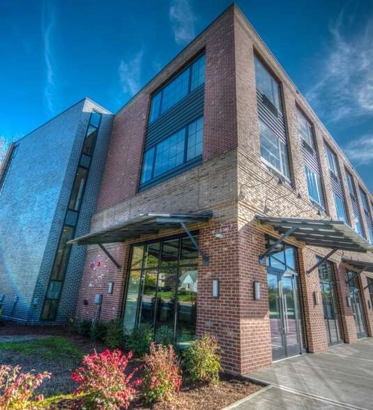 More Photos Of 62 Broadway, Woodcliff Lake Apartments For Sale